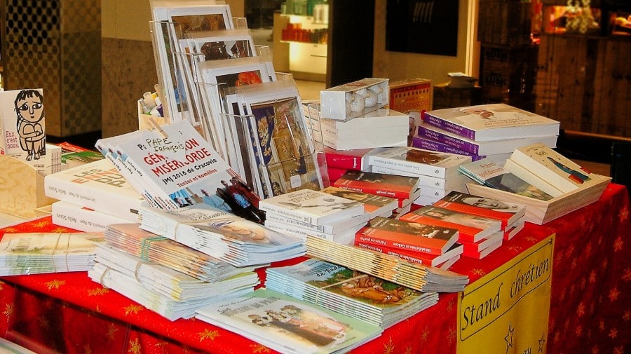 Stand Chrétien à Parly 2 en 2016