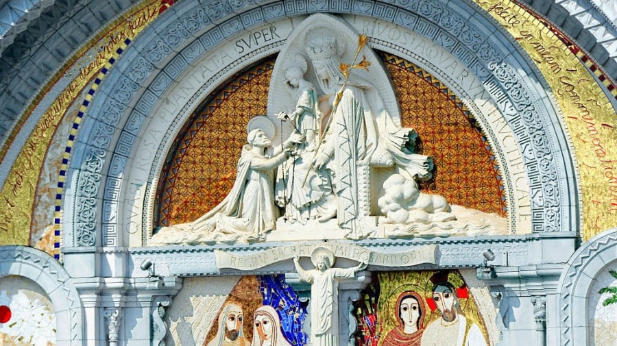 Tympan de la Basilique ND du Rosaire