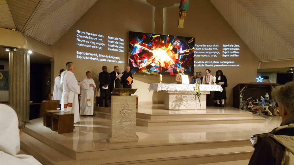 Notre Dame De La Resurrection Le Chesnay