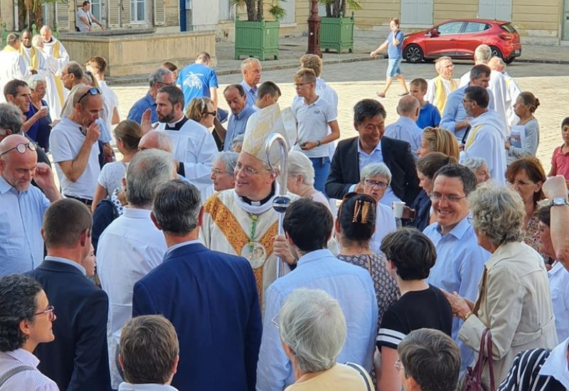 Messe Au Revoir Diocese Versailles De Mgr B Valentin